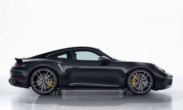 Porsche-911-Carrera-1386x853