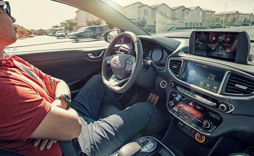 news guida autonoma mazda sito